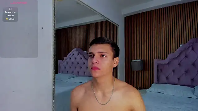 JacobRoberts1 online show from September 19, 2025, 2:32 pm