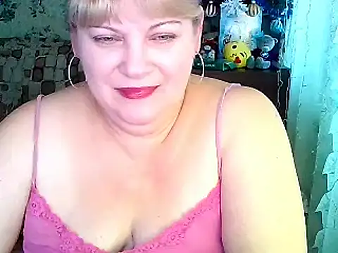 FlowerButterf online show from January 4, 2025, 9:21 am