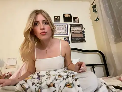 Snapshot of sinfulblonde1 chatting on February 23, 2025, 1:57 am sinfulblonde1 online show from February 23, 2025, 1:57 am