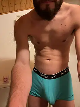 Snapshot of tiago499 chatting on March 3, 2025, 7:39 pm tiago499 online show from March 3, 2025, 7:39 pm