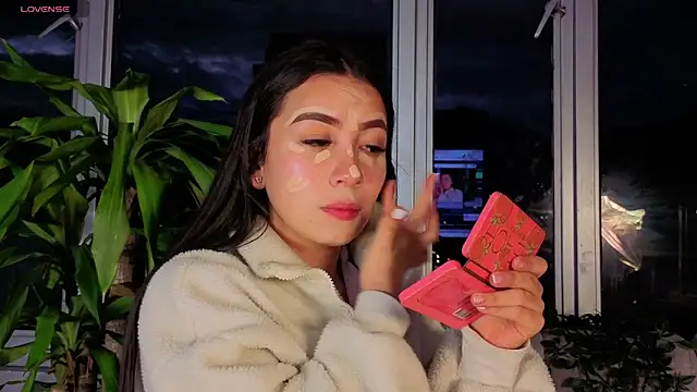 Snapshot of Ivanna_West chatting on October 24, 2025, 10:25 am Ivanna West online show from October 24, 2025, 10:25 am