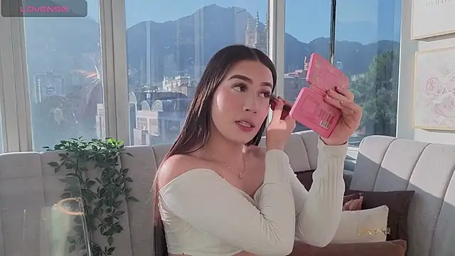 Snapshot of Ivanna_West chatting on September 22, 2025, 11:38 am Ivanna West online show from September 22, 2025, 11:38 am