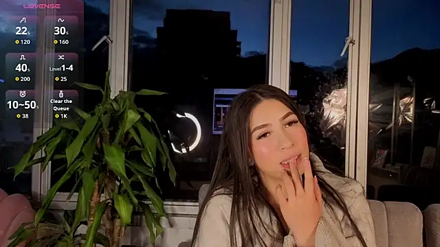 Snapshot of Ivanna_West chatting on October 7, 2025, 10:27 am Ivanna West online show from October 7, 2025, 10:27 am