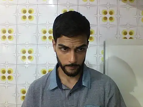Gabrielteixeira120 online show from May 8, 2026, 11:58 am
