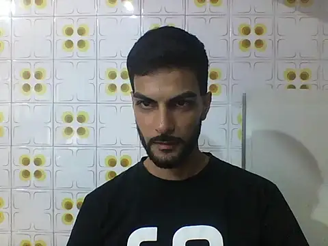 Gabrielteixeira120 online show from April 16, 2026, 11:44 am