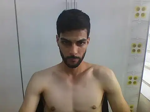 Gabrielteixeira120 online show from April 15, 2026, 7:40 pm