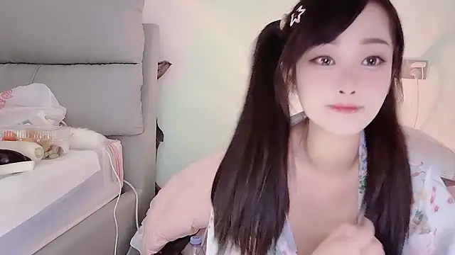 Snapshot of yueyue2003 chatting on March 21, 2025, 2:18 pm yueyue2003 online show from March 21, 2025, 2:18 pm