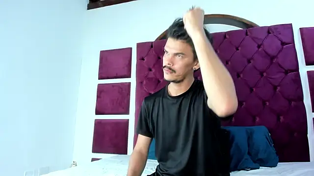 ValeryandMarcel online show from September 15, 2025, 7:14 pm