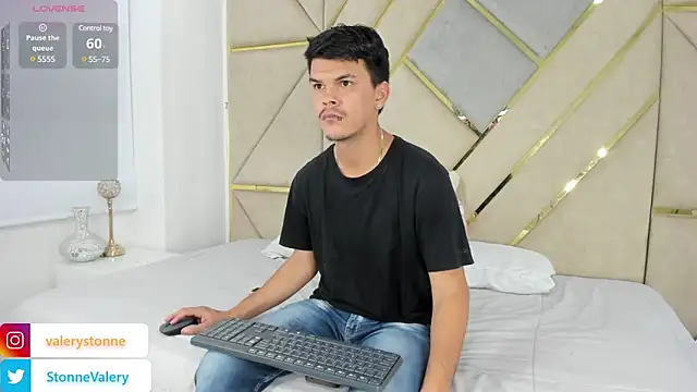 ValeryandMarcel online show from March 19, 2025, 8:00 pm