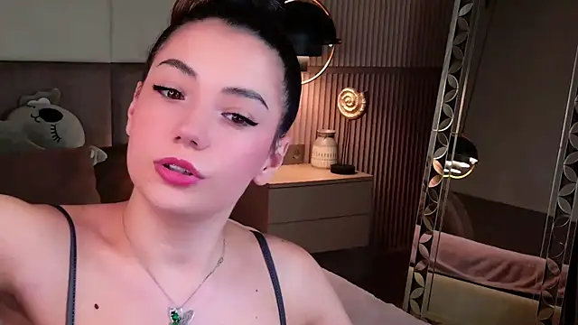 Snapshot of Alice_Deleon chatting on September 19, 2025, 9:19 pm Alice Deleon online show from September 19, 2025, 9:19 pm