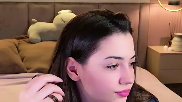 Alice Deleon online show from November 8, 2025, 10:41 am