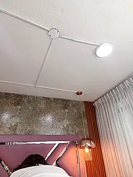 EmmaSulivan online show from January 6, 2026, 12:20 pm