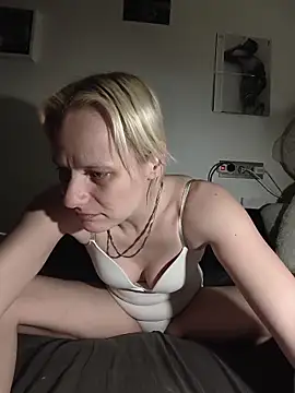 Miss candymandy online show from February 8, 2026, 11:46 pm