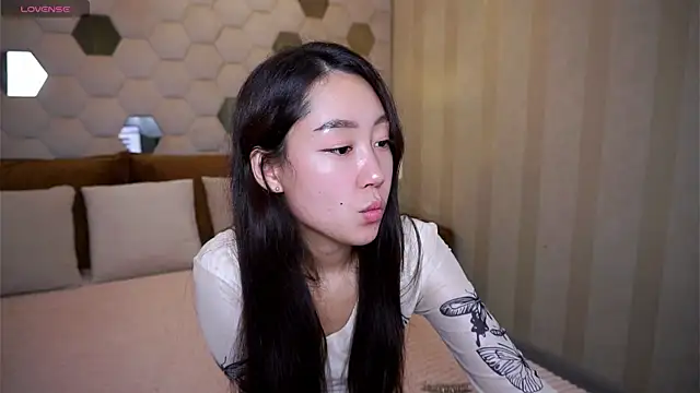 ShyyAngel online show from September 14, 2025, 5:52 am