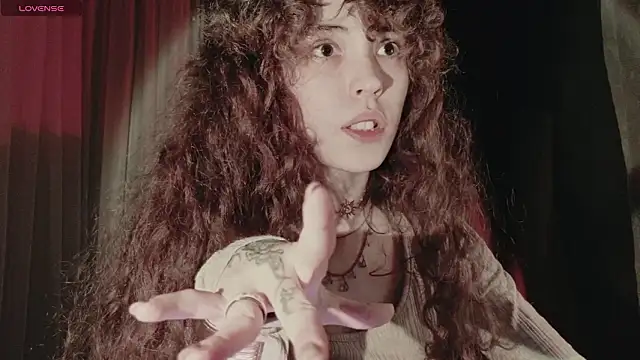 Snapshot of Dizer_clopy chatting on February 17, 2026, 8:39 pm Dizer clopy online show from February 17, 2026, 8:39 pm