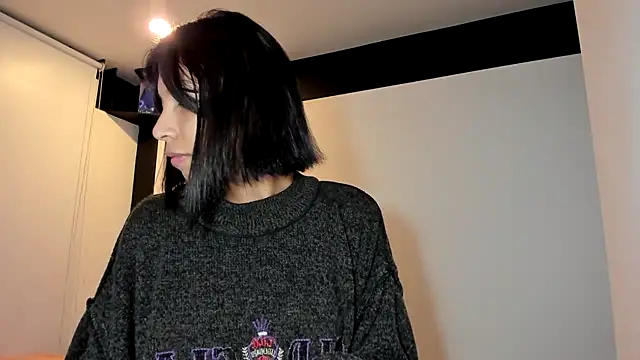 Snapshot of sweet_Amy0 chatting on October 6, 2025, 11:27 pm sweet Amy0 online show from October 6, 2025, 11:27 pm