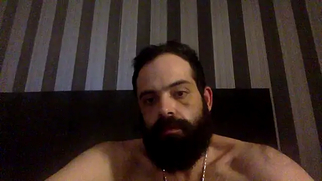 guccititi online show from September 18, 2025, 2:47 am