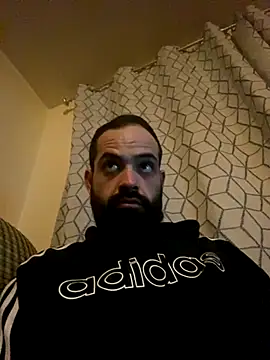 guccititi online show from November 7, 2025, 3:33 am