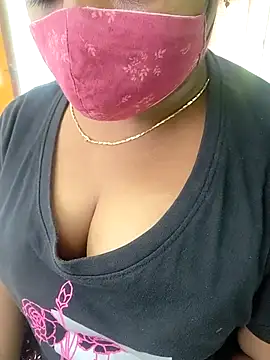 Snapshot of deepikasree chatting on October 9, 2025, 6:03 am deepikasree online show from October 9, 2025, 6:03 am