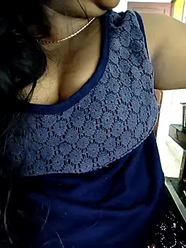 Snapshot of deepikasree chatting on October 18, 2025, 1:29 am deepikasree online show from October 18, 2025, 1:29 am