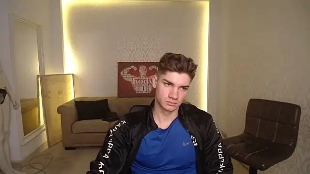 Snapshot of MaxKaiden chatting on March 14, 2025, 6:21 am MaxKaiden online show from March 14, 2025, 6:21 am