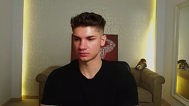 Snapshot of MaxKaiden chatting on September 21, 2025, 9:25 am MaxKaiden online show from September 21, 2025, 9:25 am