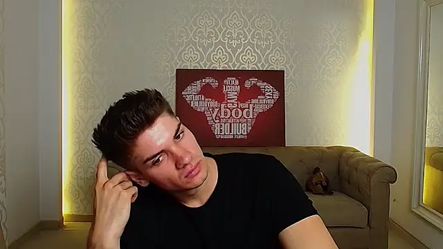 Snapshot of MaxKaiden chatting on September 15, 2025, 4:46 am MaxKaiden online show from September 15, 2025, 4:46 am