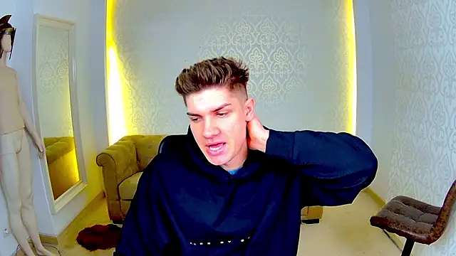 MaxKaiden online show from February 17, 2026, 5:16 am