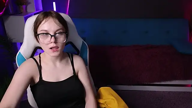 Snapshot of Dyna_bae chatting on March 2, 2025, 11:09 am Dyna bae online show from March 2, 2025, 11:09 am