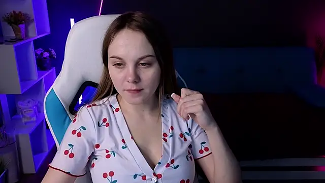 Snapshot of Dyna_bae chatting on February 28, 2025, 7:26 am Dyna bae online show from February 28, 2025, 7:26 am