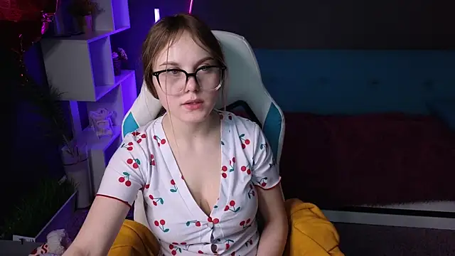 Snapshot of Dyna_bae chatting on March 2, 2025, 8:05 am Dyna bae online show from March 2, 2025, 8:05 am