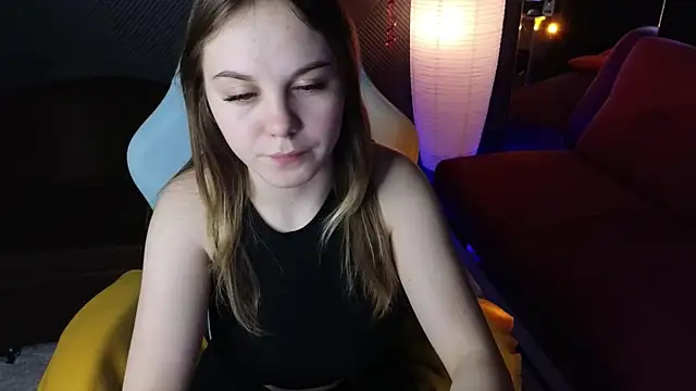 Snapshot of Dyna_bae chatting on March 11, 2025, 4:08 am Dyna bae online show from March 11, 2025, 4:08 am