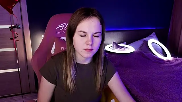 Snapshot of Dyna_bae chatting on February 23, 2025, 1:13 am Dyna bae online show from February 23, 2025, 1:13 am