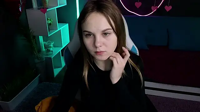 Snapshot of Dyna_bae chatting on February 18, 2025, 12:59 am Dyna bae online show from February 18, 2025, 12:59 am