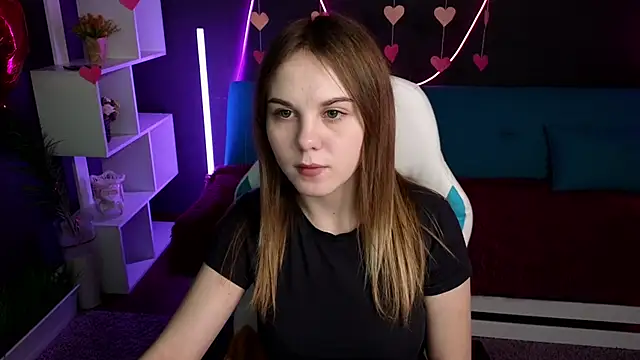 Snapshot of Dyna_bae chatting on February 19, 2025, 7:39 am Dyna bae online show from February 19, 2025, 7:39 am