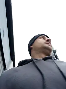 Snapshot of Eusuntnoulgigolo chatting on October 13, 2025, 5:03 pm Eusuntnoulgigolo online show from October 13, 2025, 5:03 pm