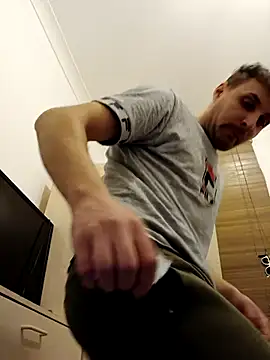 Eusuntnoulgigolo online show from February 13, 2026, 7:14 pm