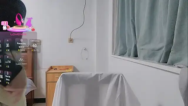 Snapshot of Lucy-xixi chatting on February 26, 2026, 5:07 am Lucy-xixi online show from February 26, 2026, 5:07 am