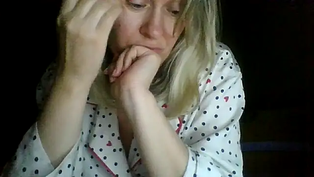 Snapshot of Mary888x chatting on June 10, 2026, 7:04 pm Mary888x online show from June 10, 2026, 7:04 pm