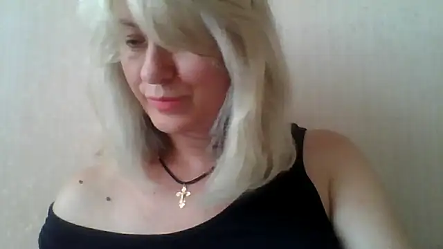 Snapshot of Mary888x chatting on August 8, 2026, 12:56 pm Mary888x online show from August 8, 2026, 12:56 pm