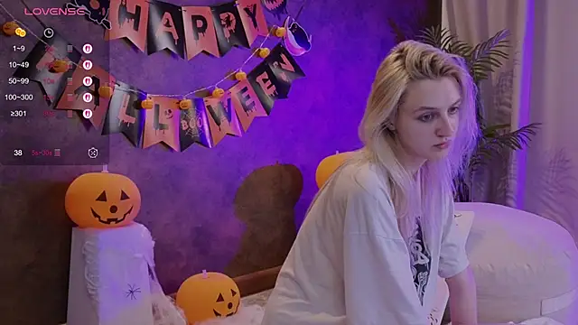 aishiro online show from October 29, 2025, 5:50 am