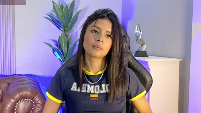 Snapshot of katia_foxxx_ chatting on July 7, 2026, 5:38 pm katia foxxx online show from July 7, 2026, 5:38 pm