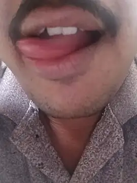 robis12314 online show from March 5, 2025, 7:49 pm