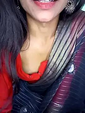 Snapshot of yourslady_ chatting on March 3, 2025, 7:35 am yourslady online show from March 3, 2025, 7:35 am