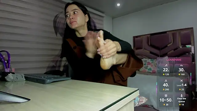 Snapshot of MollyCraft chatting on September 20, 2025, 11:48 am MollyCraft online show from September 20, 2025, 11:48 am