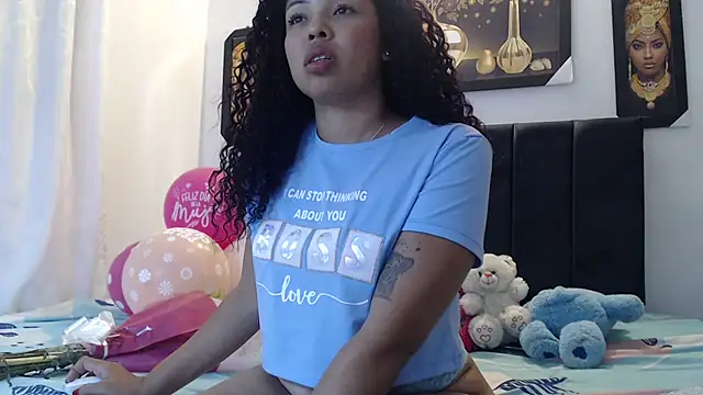 Snapshot of lunitadal chatting on October 2, 2025, 3:21 am lunitadal online show from October 2, 2025, 3:21 am