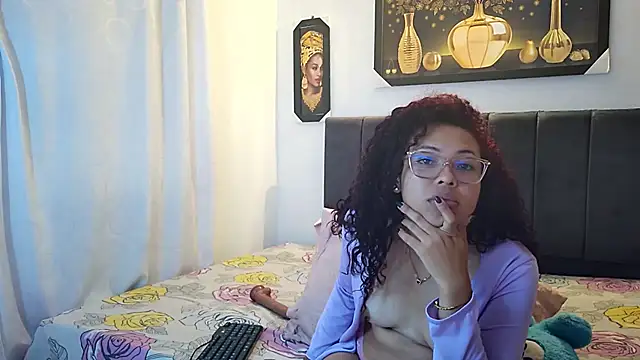 Snapshot of lunitadal chatting on October 29, 2025, 3:16 am lunitadal online show from October 29, 2025, 3:16 am