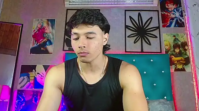 LiamAndrewzz online show from May 20, 2026, 5:04 am