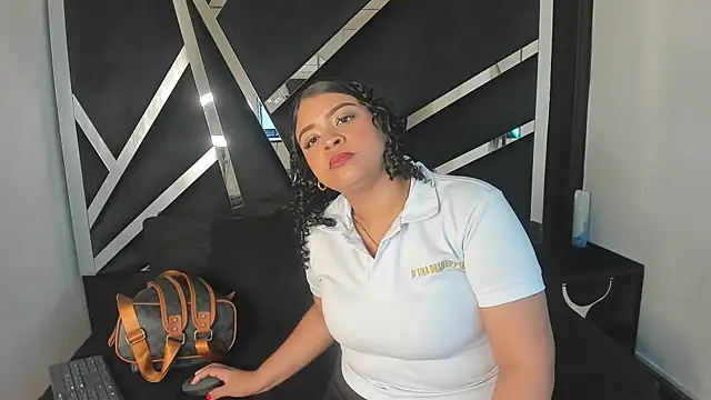 Snapshot of Rubyxht chatting on October 31, 2025, 12:46 pm Rubyxht online show from October 31, 2025, 12:46 pm