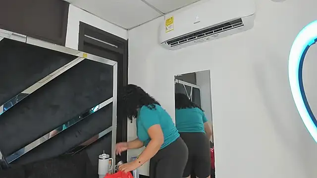 Snapshot of Rubyxht chatting on October 26, 2025, 12:49 pm Rubyxht online show from October 26, 2025, 12:49 pm